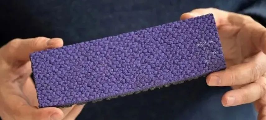 mondo Prefabricated Rubber running Track sample